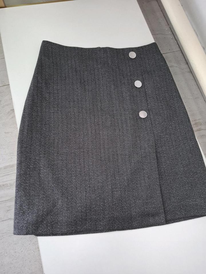 Zarina Продам юбку