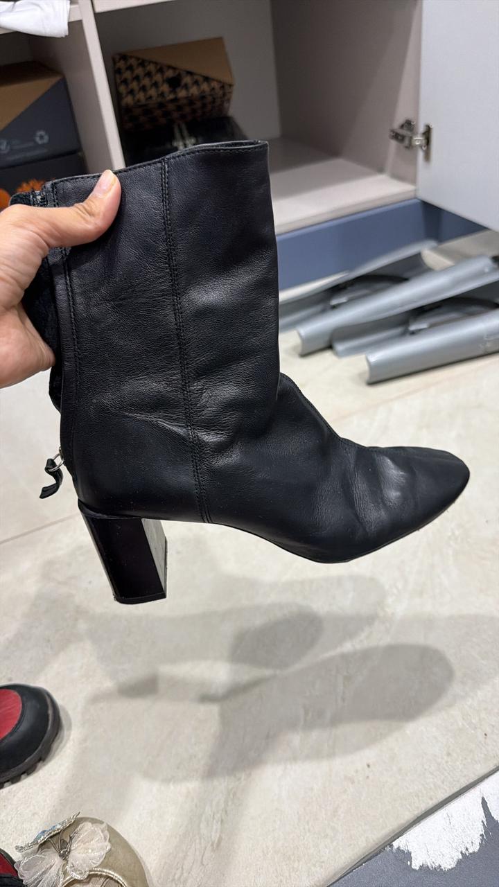 Zara Женские кожаные ботильоны