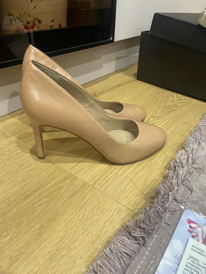 saks
