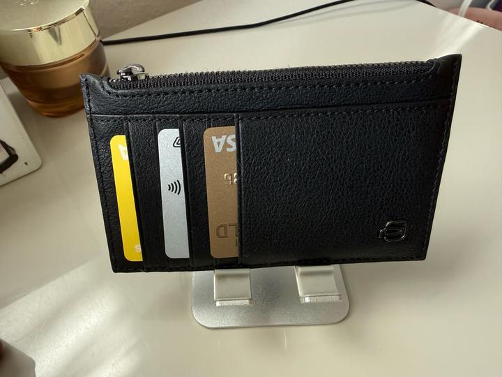 Piquadro Black Square — оригинальный кожаный картхолдер