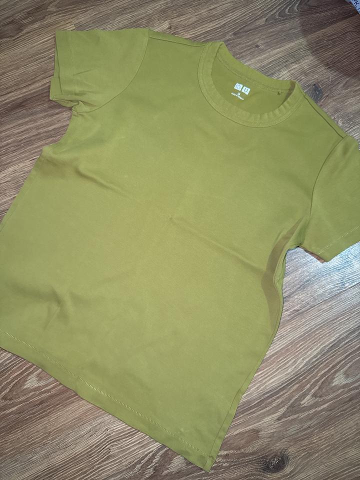 Футболка Uniqlo