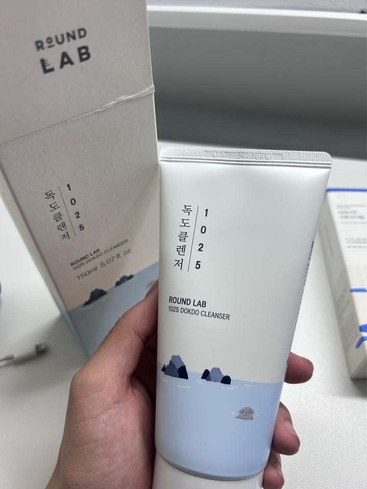 ROUND LAB 1025 Dokdo Cleanser