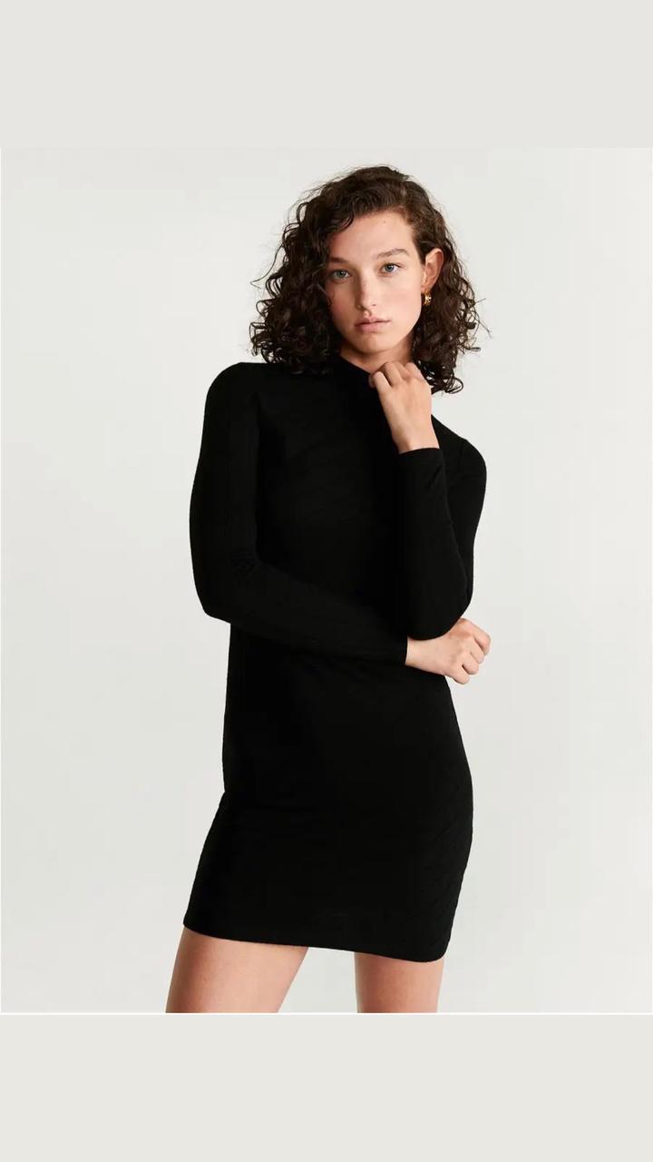 Трикотажное платье Mango