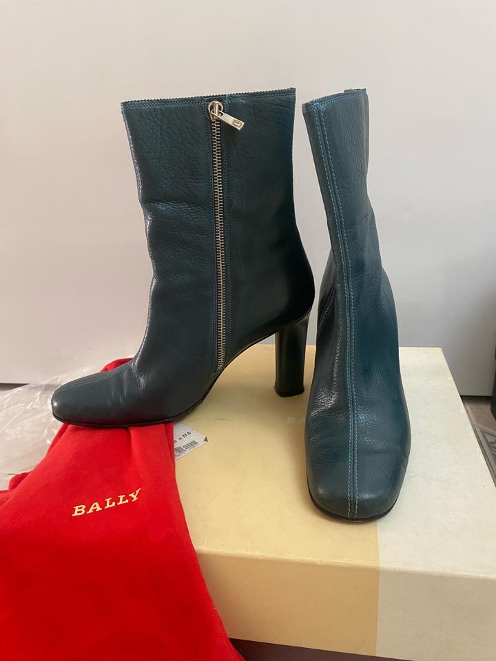 Bally