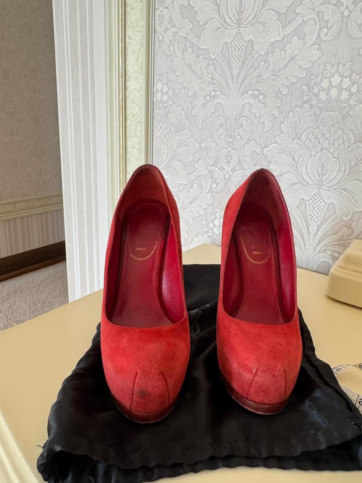 Yves Saint Laurent