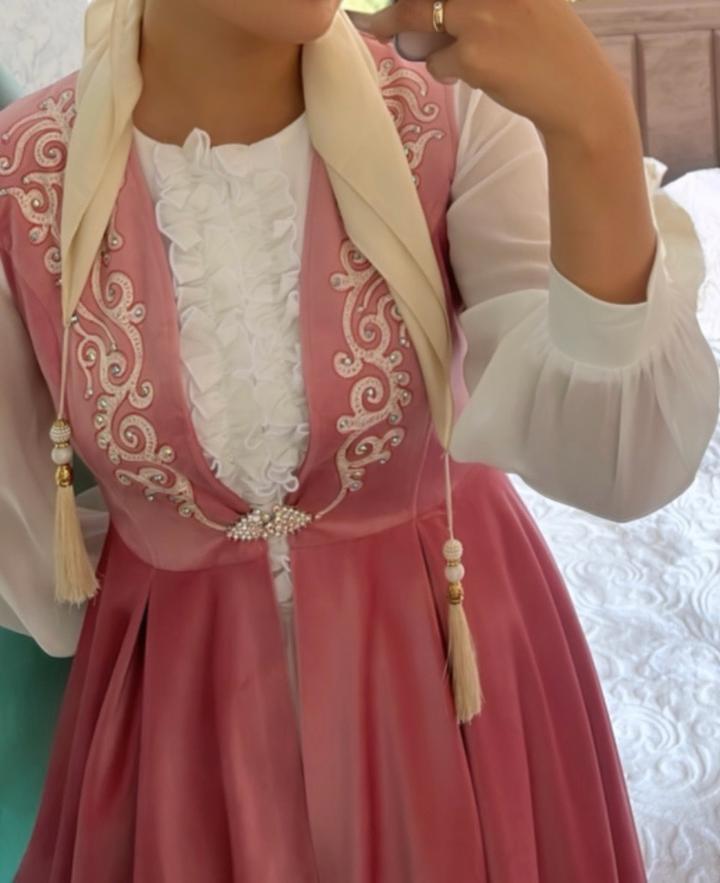 Национальное платье