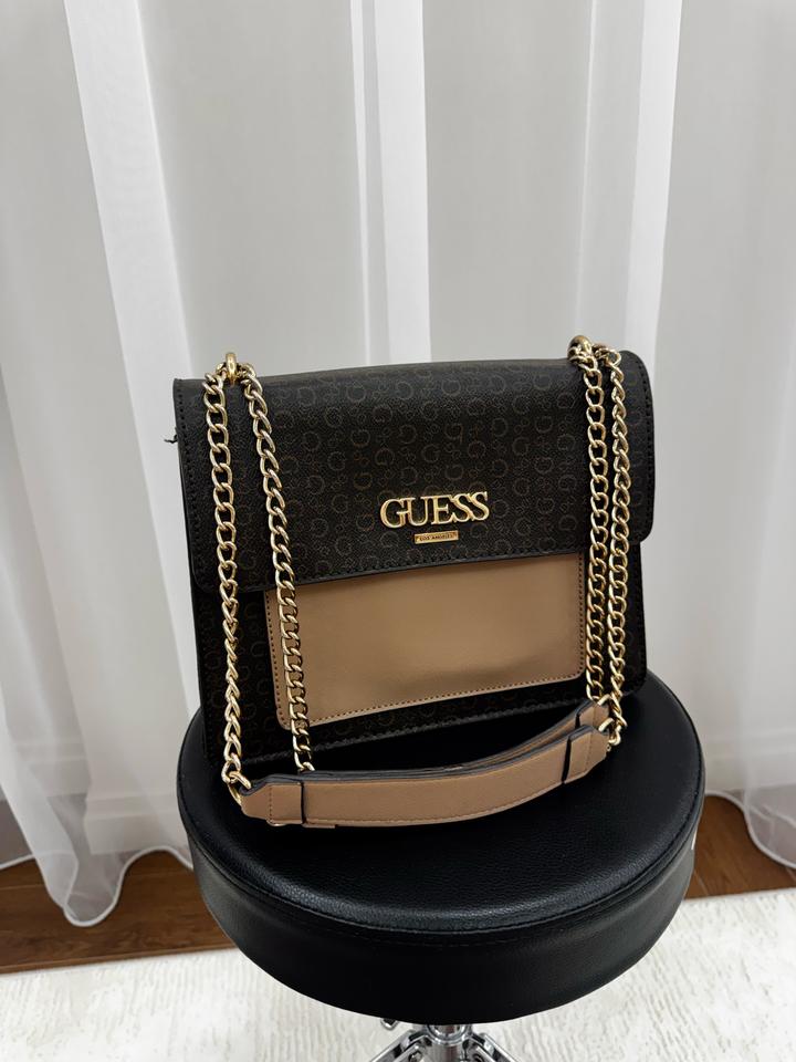 Сумка Guess