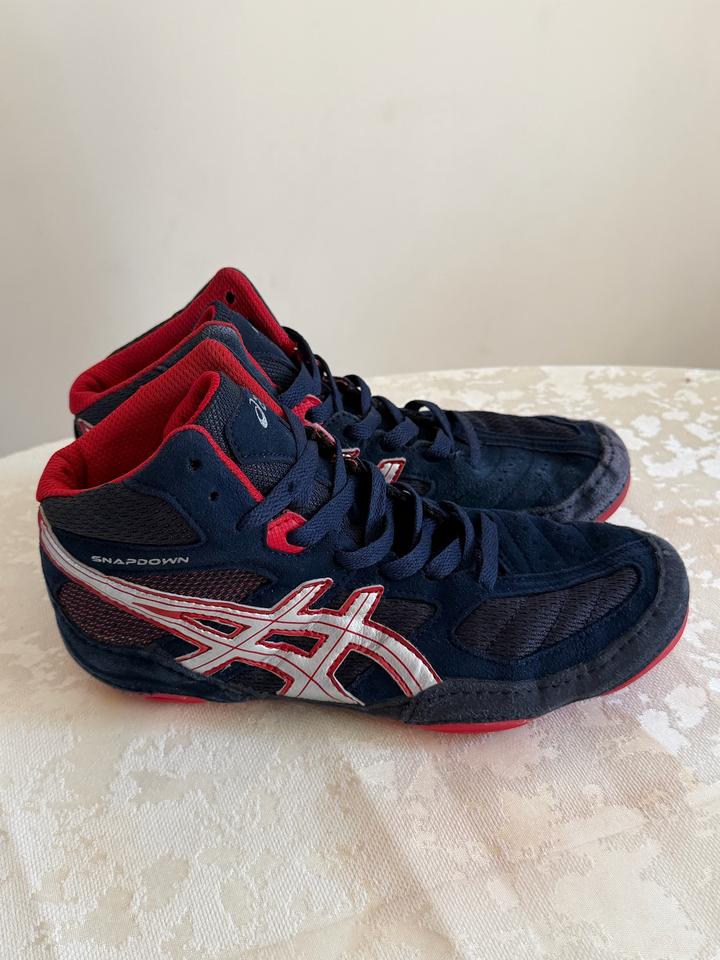 ASICS