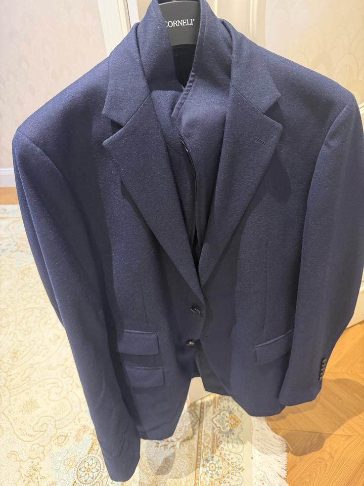 Corneliani Мужской костюм Corneli