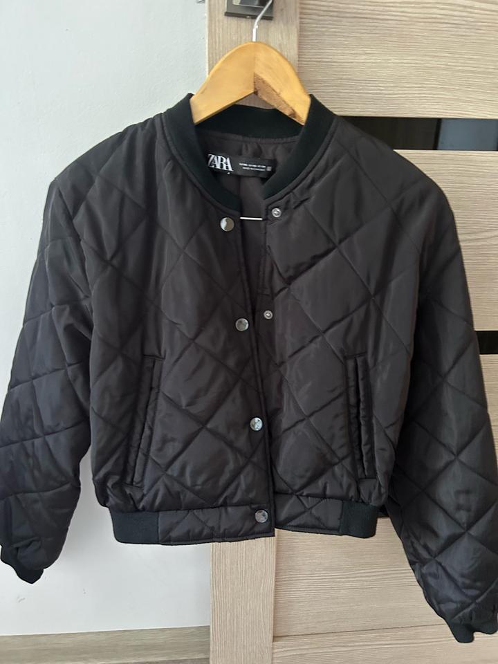 Бомбер Zara