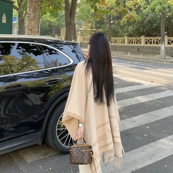 Пончо Max Mara