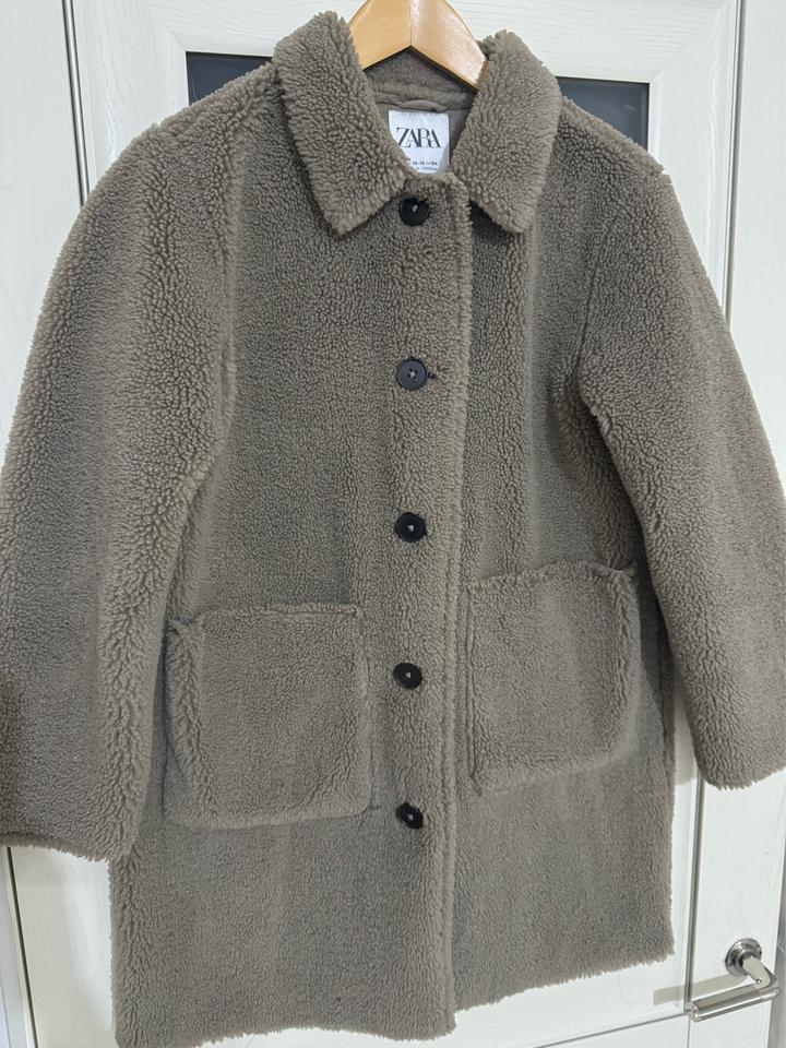 Пальто Zara из искусственного меха