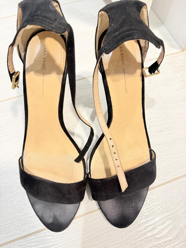 Босоножки ZARA BASIC