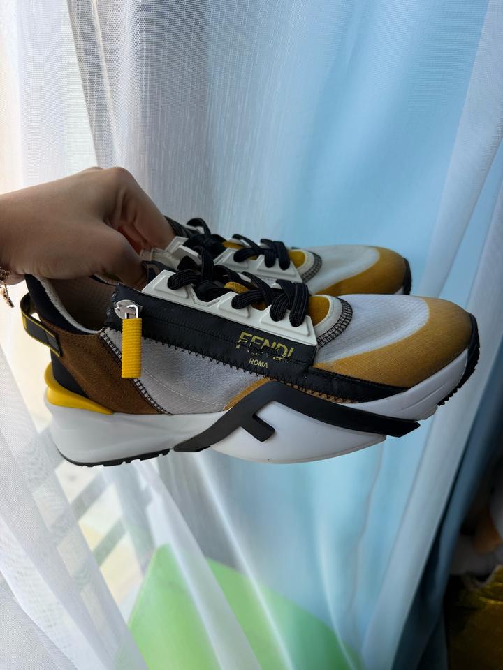 Кроссовки Fendi