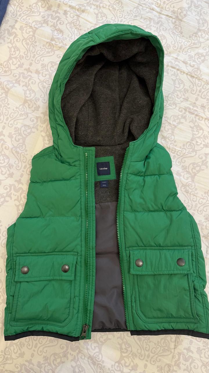 Жилет для мальчика GAP