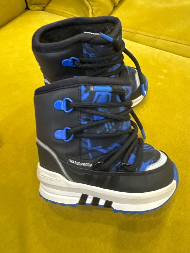 Детские ботинки adidas