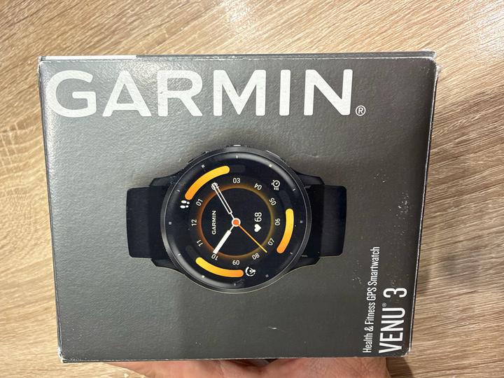 Смарт-часы Garmin Venu 3