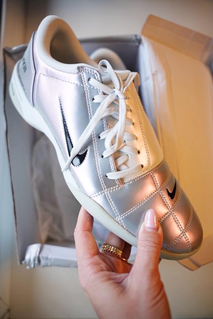 Кроссовки Nike Total 90