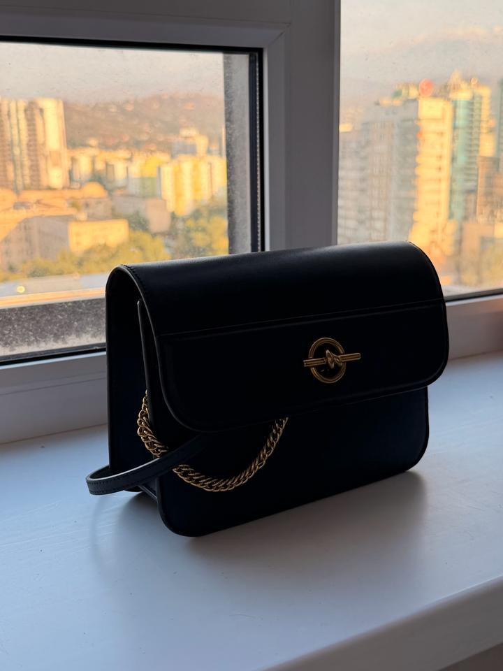 Сумка Charles & Keith