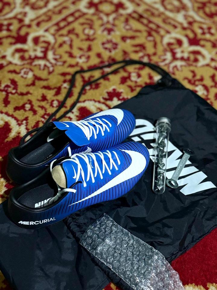 Nike