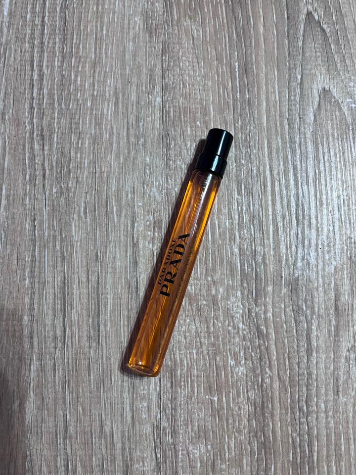 парфюм Prada Paradoxe