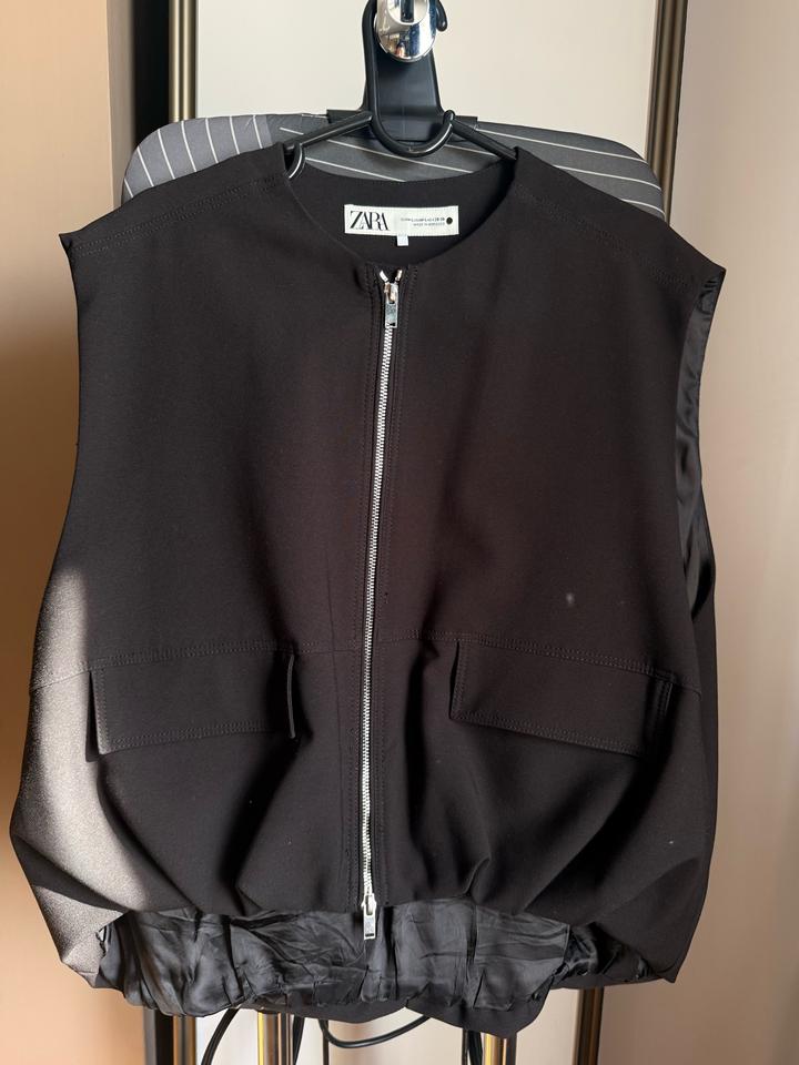 Жилетка ZARA