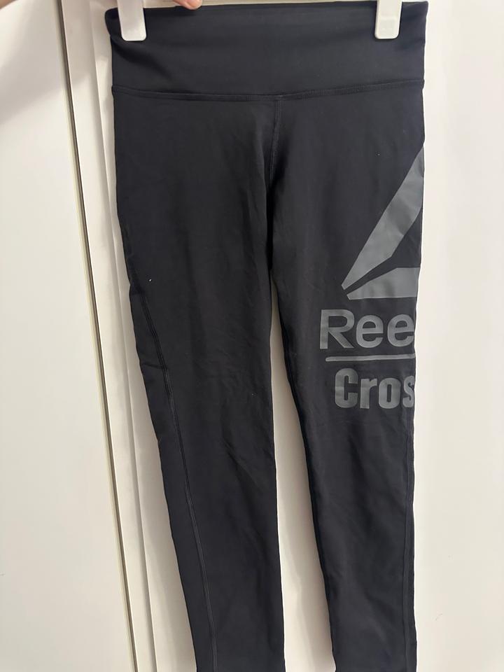 Спортивные леггинсы Reebok
