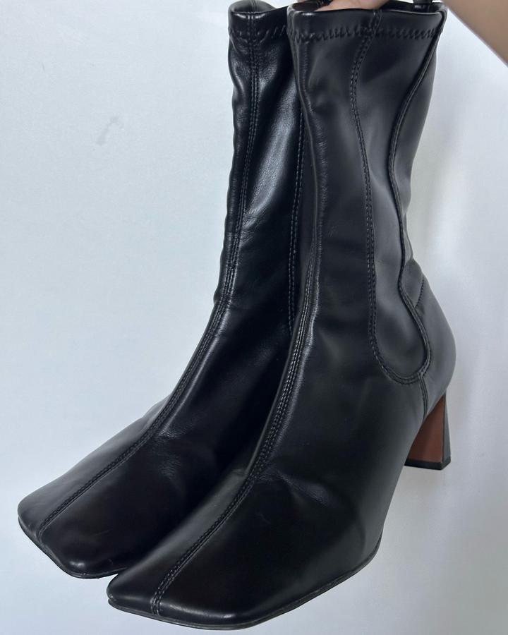 Charles & Keith