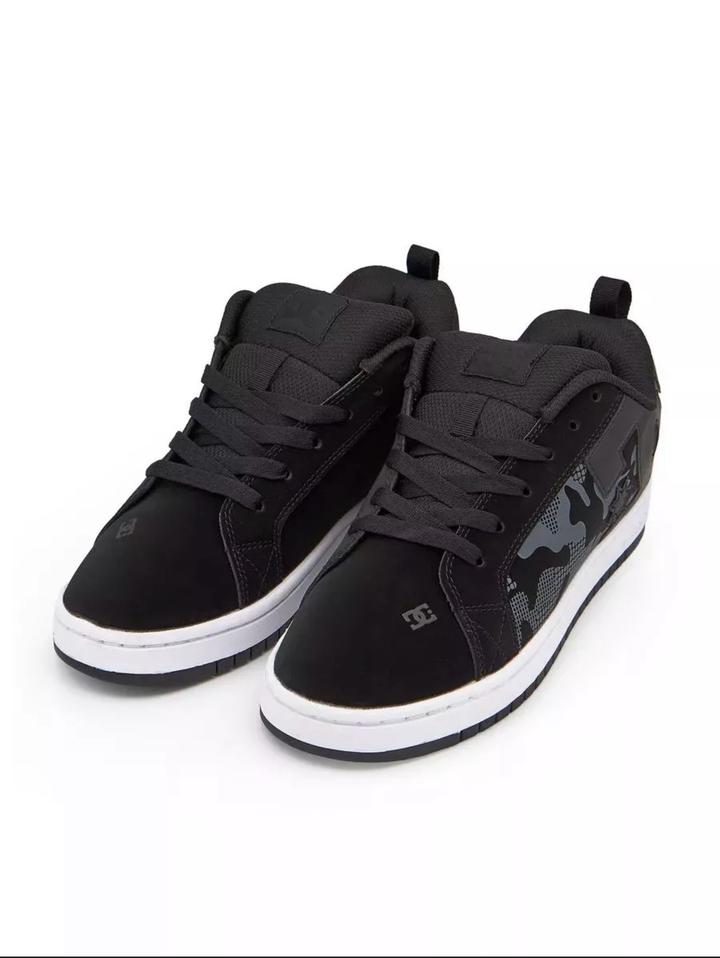 DC Shoes