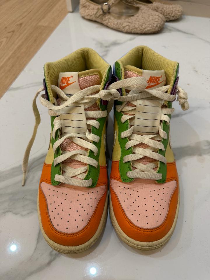 Кроссовки Nike