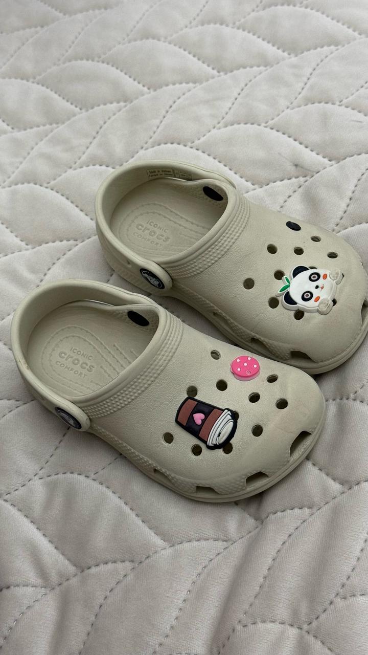 Crocs