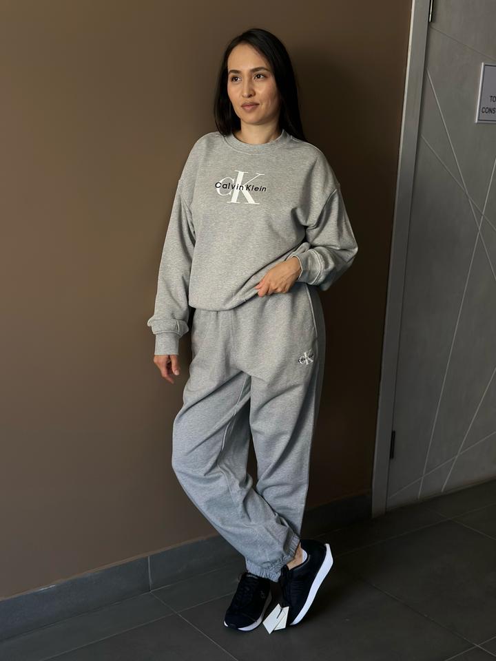 Женский спортивный костюм Calvin Klein