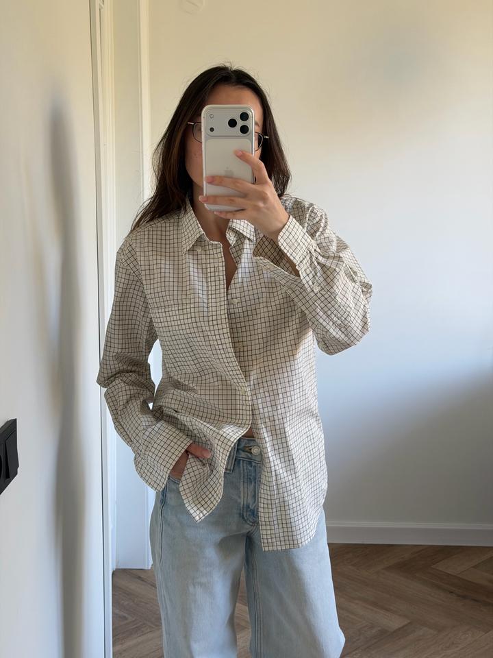 Рубашка в клетку бренда Uniqlo