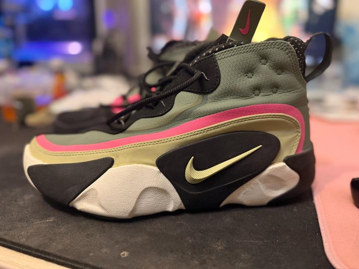 Кроссовки Nike