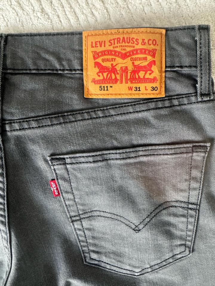 Levi's