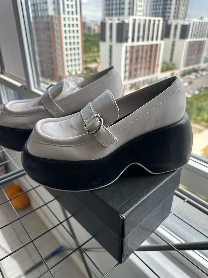 Charles & Keith