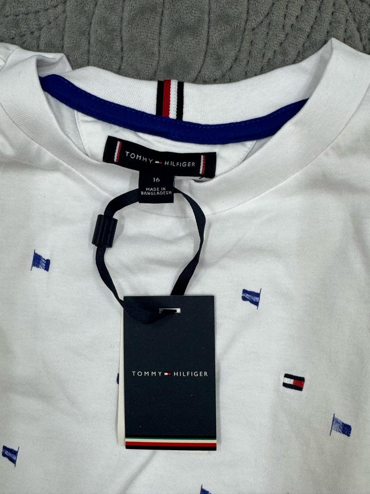 Tommy Hilfiger