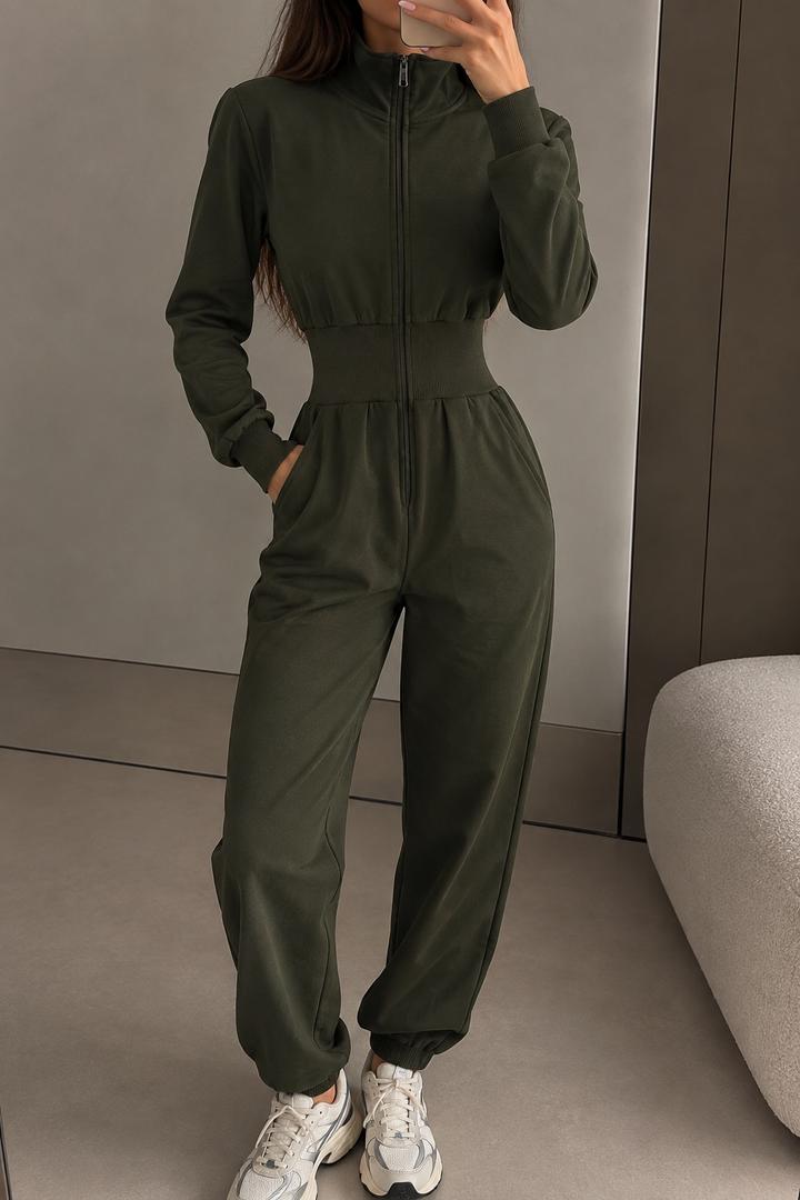 Спортивный комбинезон на молнии