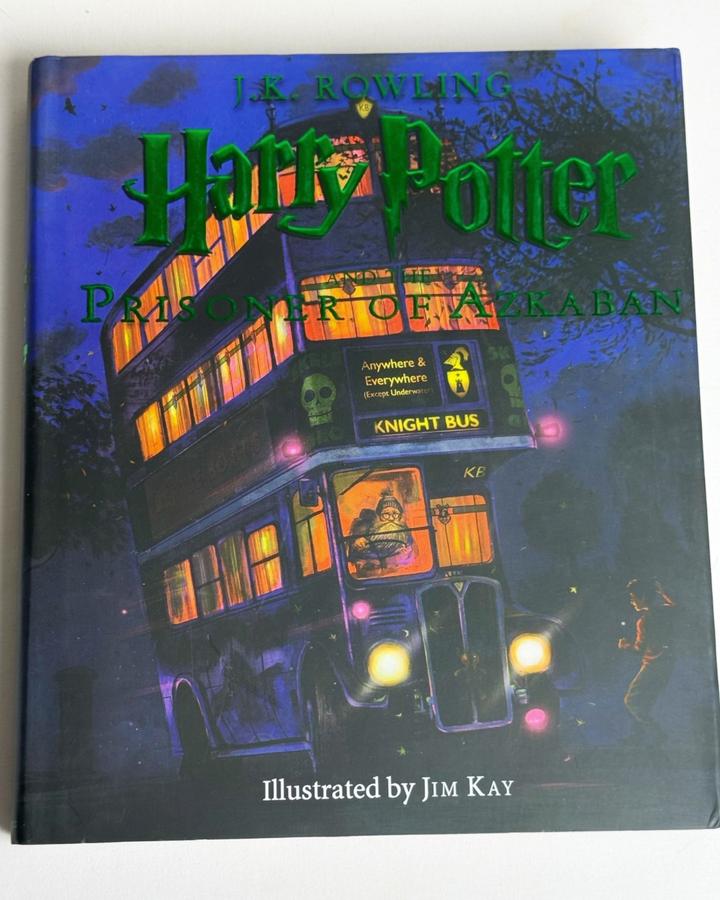 Harry Potter and the Prisoner of Azkaban (Illustrated Edition)