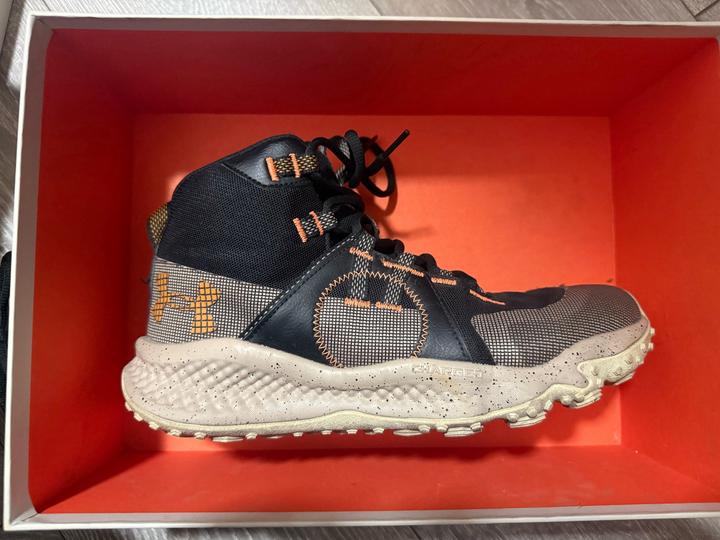 Ботинки Under Armour