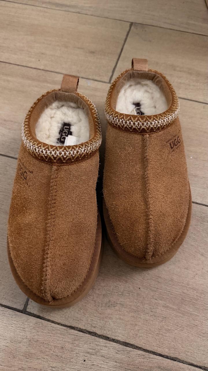 UGG