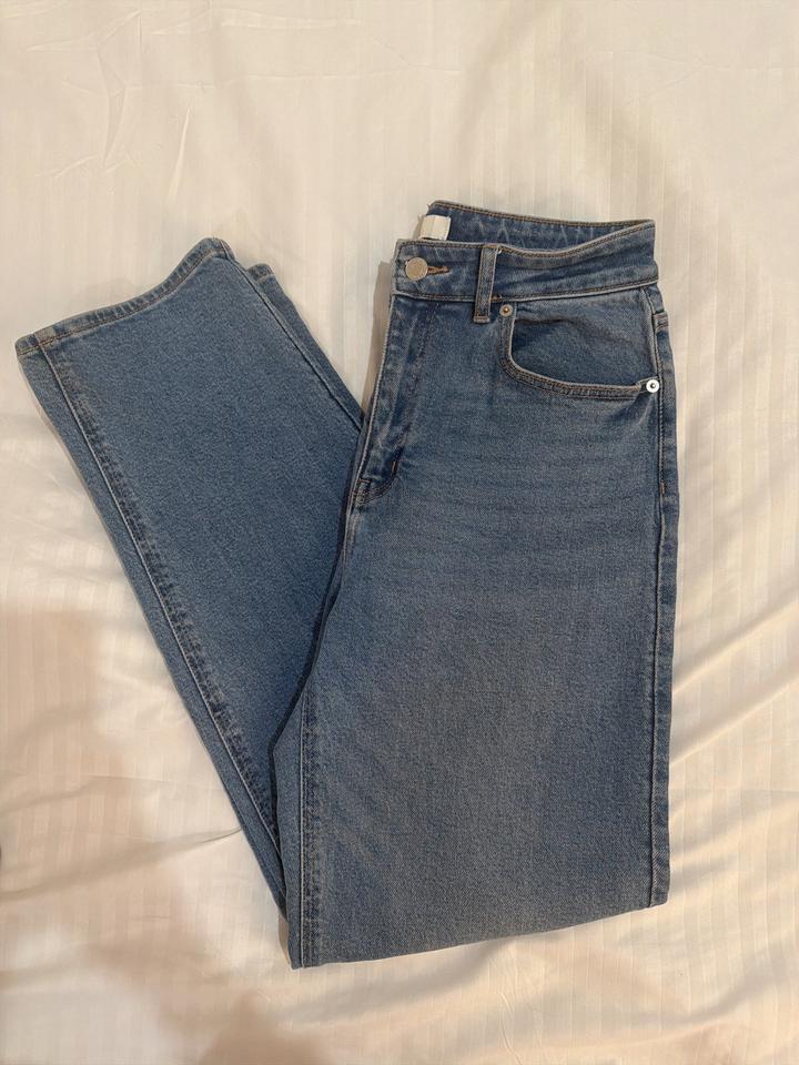 H&M Джинсы прямого кроя