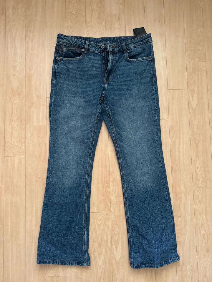 Zara Женские джинсы