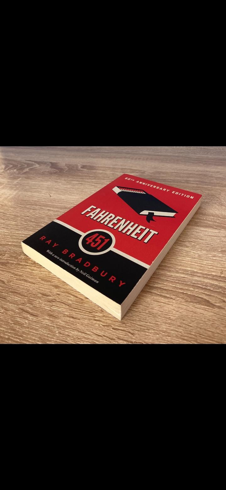 Fahrenheit 451 Рэй Брэдбери