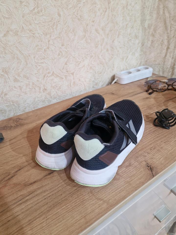 Adidas кросовки