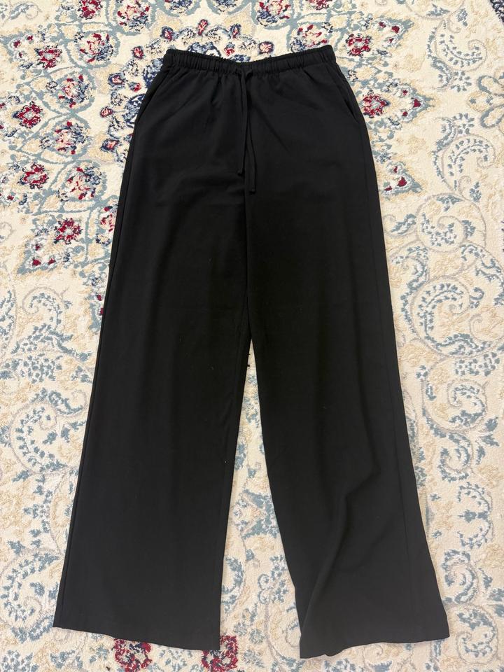 Брюки Stradivarius Xs