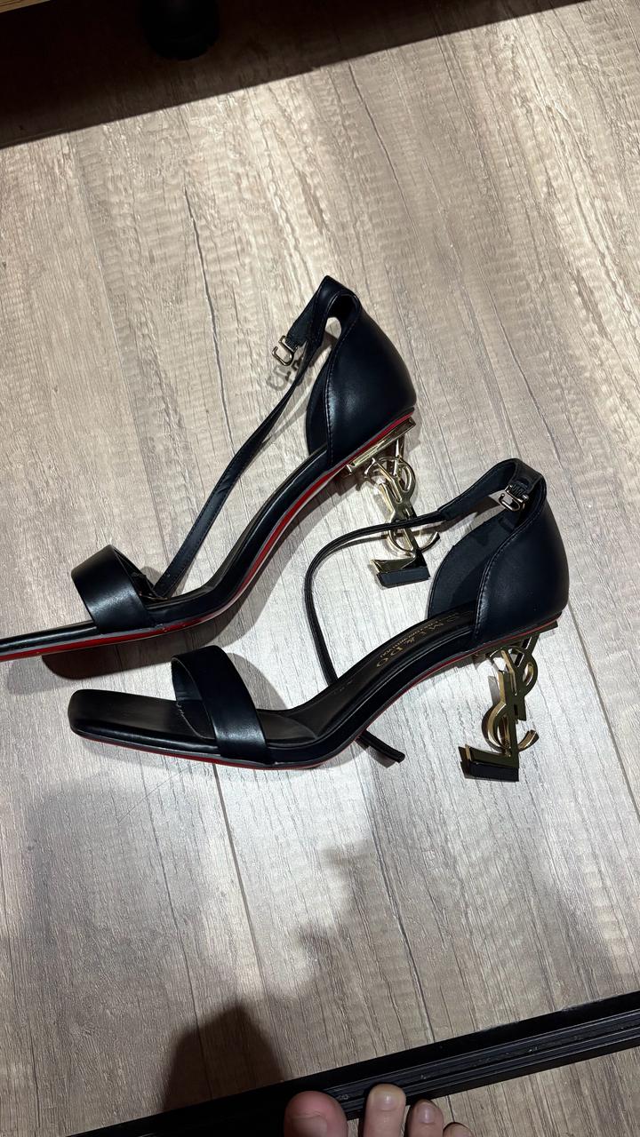Yves Saint Laurent