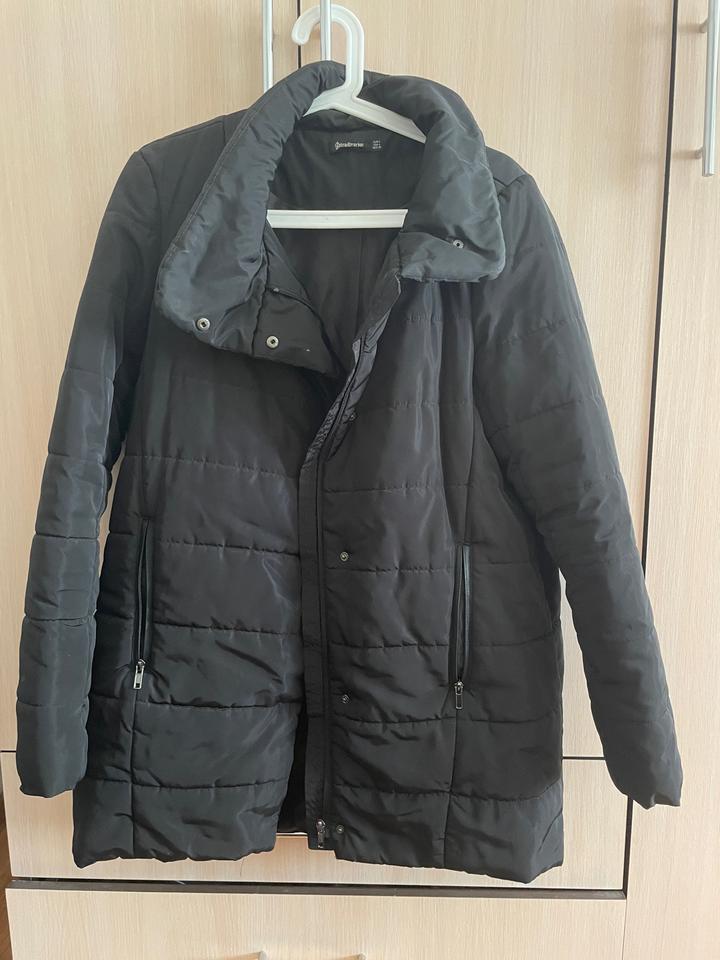 Стеганая куртка Stradivarius