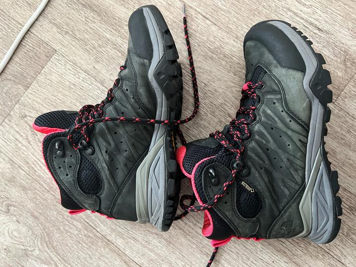Женские треккинговые ботинки The North Face