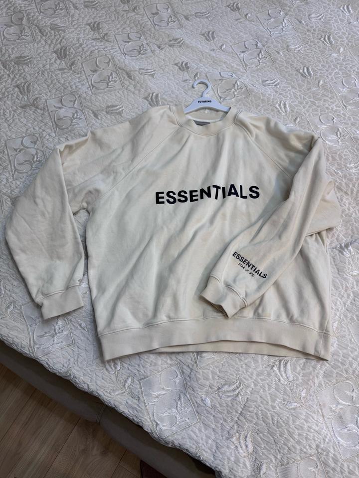 Толстовка ESSENTIALS
